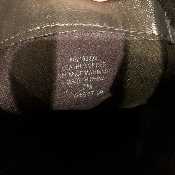 COPY - Ralph Lauren tall brown boots - Picture 3 of 3